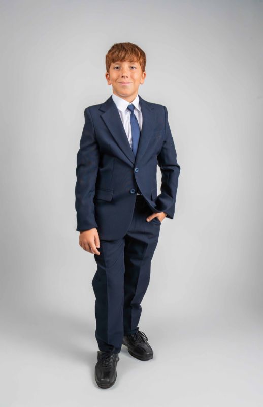 americana-azul-marino-músico-niño