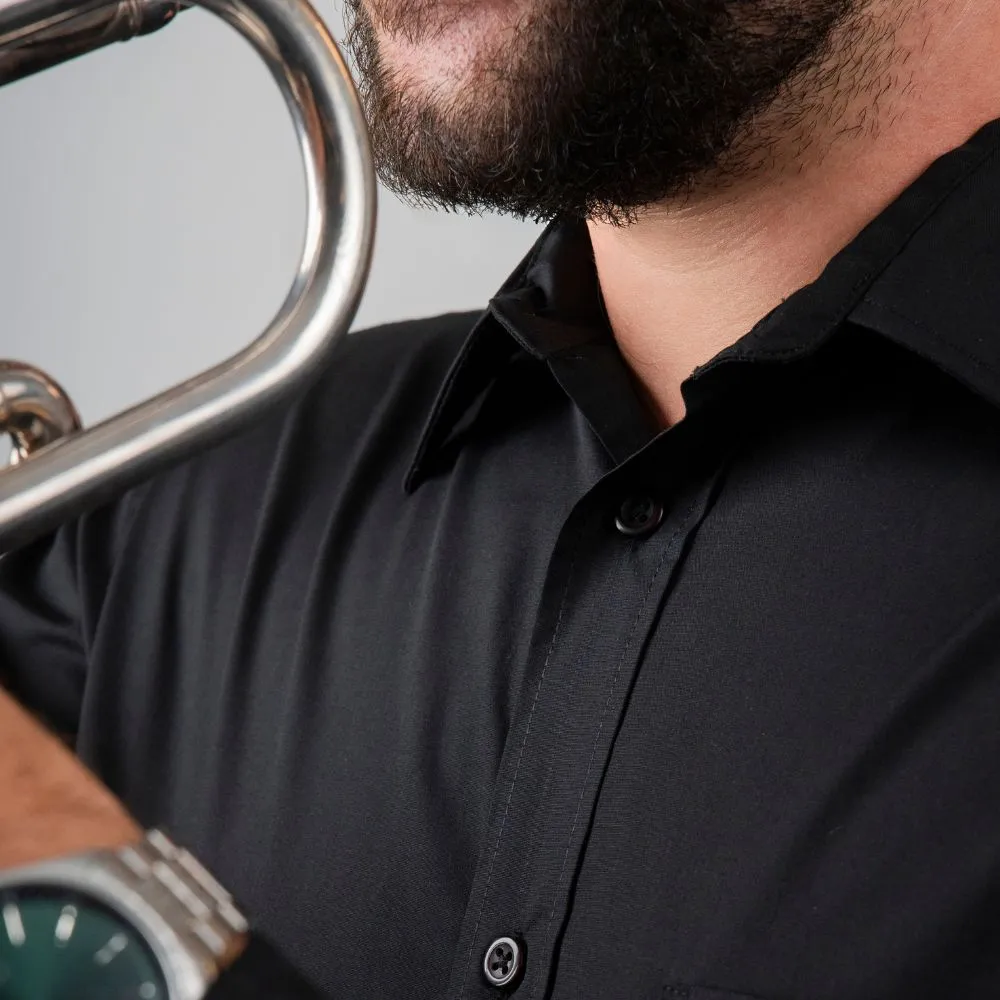 camisa-negra-musico-trompetista-detalle